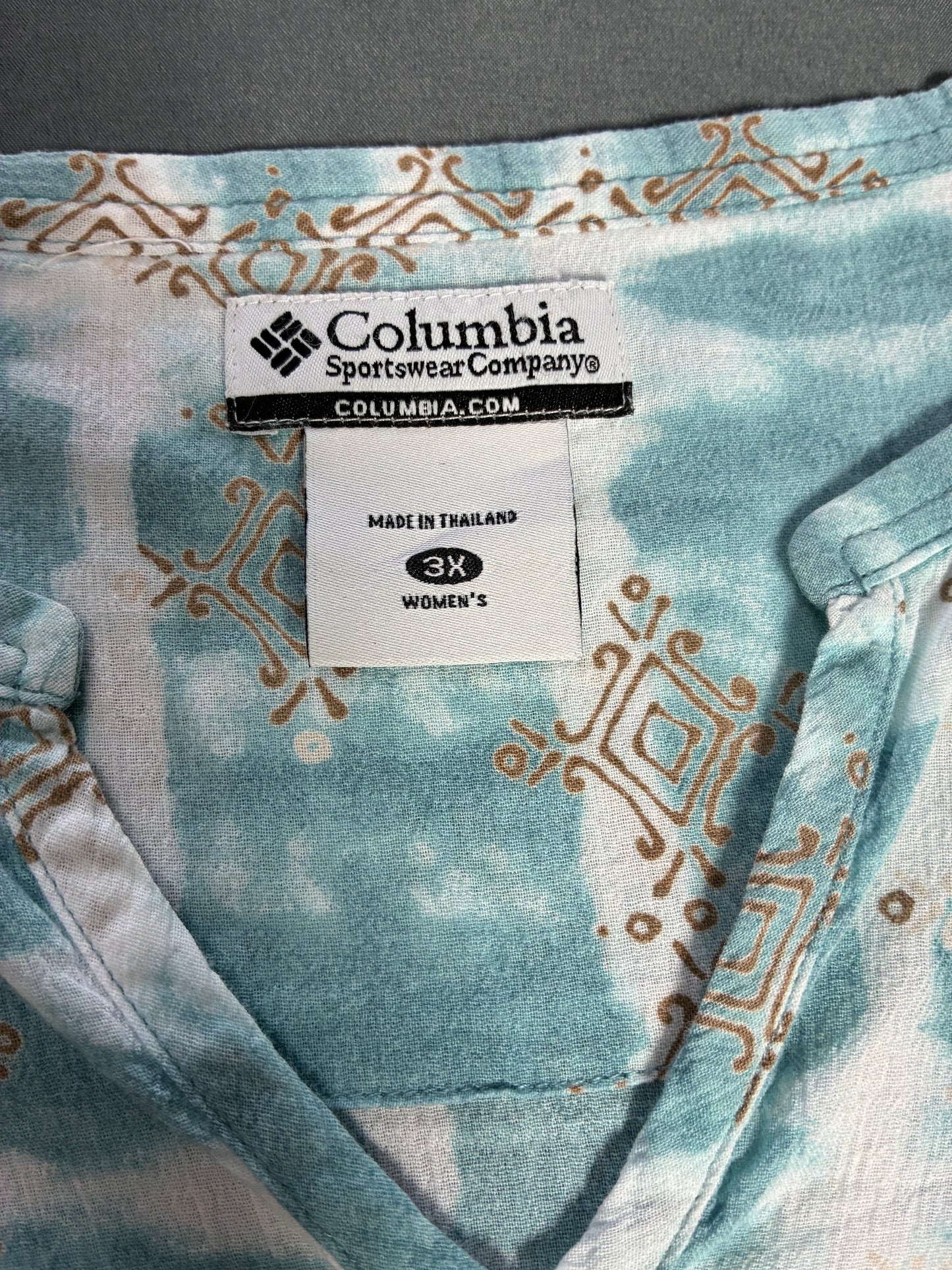 Columbia Women's Short Sleeve Shirt